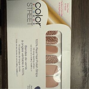 Color Street Press-On Nails - Zebra Pattern
